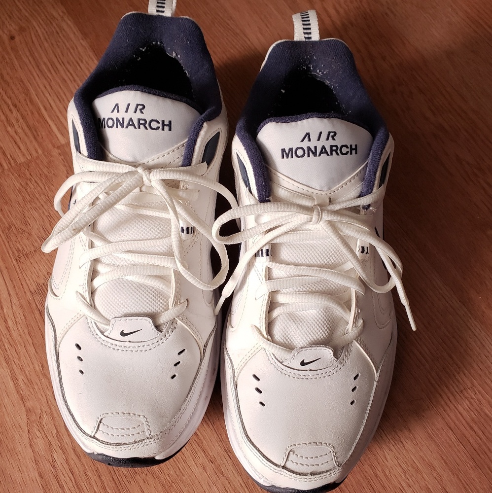 Men's Nike Monarch's